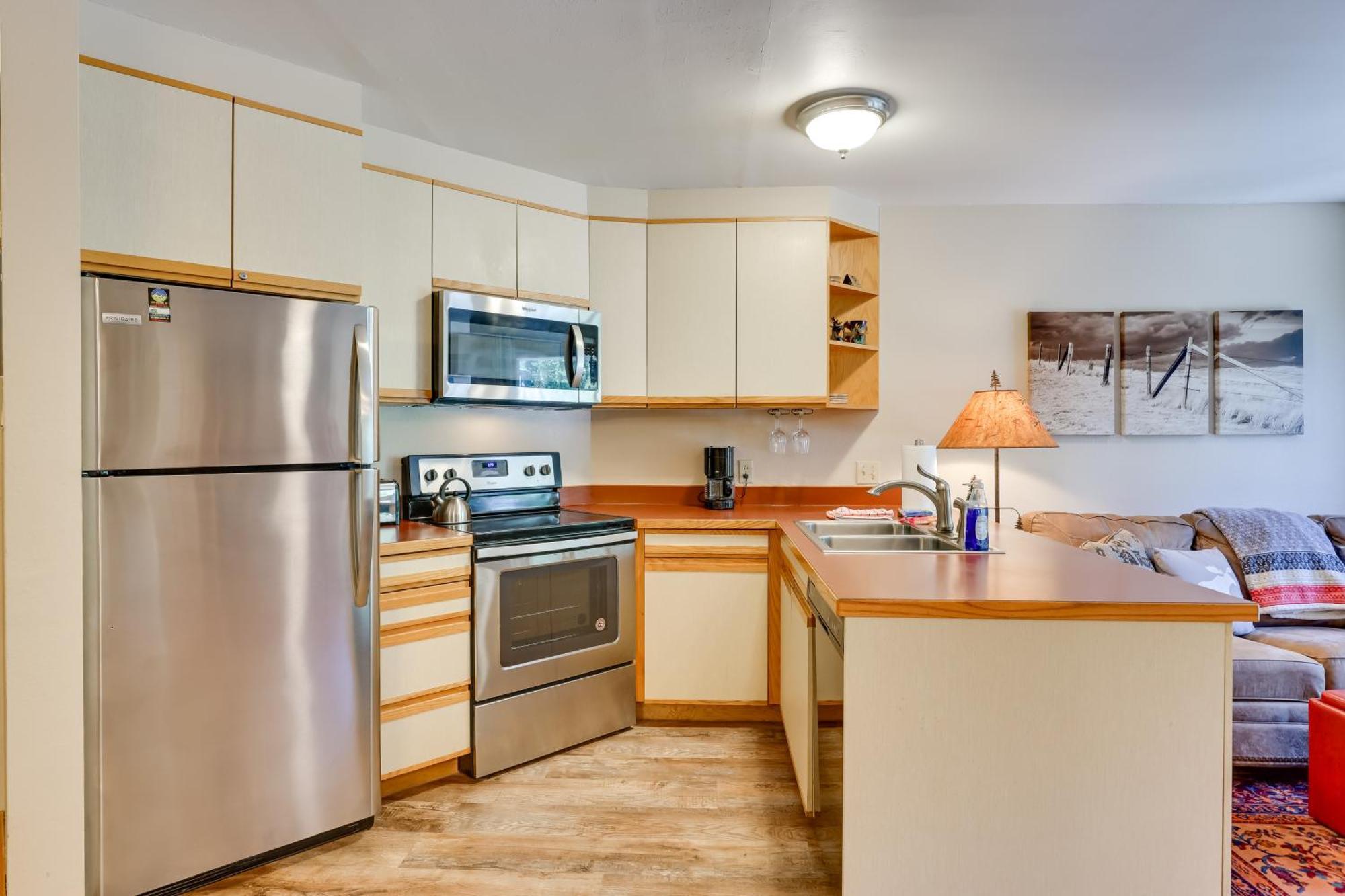 Ski-Inandski-Out Retreat With Iron Horse Pool Access! Winter Park Esterno foto